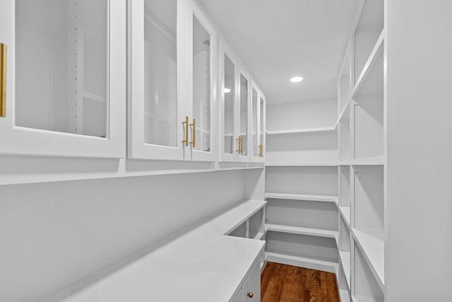 101 N Dogwood Street, Siloam Springs, AR 72761