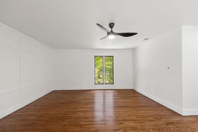 101 N Dogwood Street, Siloam Springs, AR 72761