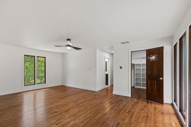 101 N Dogwood Street, Siloam Springs, AR 72761