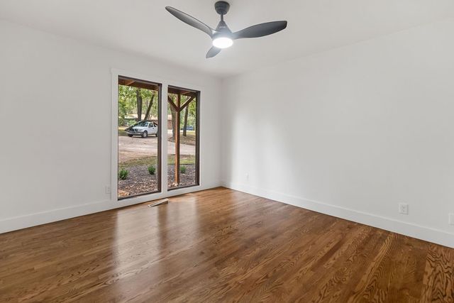 101 N Dogwood Street, Siloam Springs, AR 72761