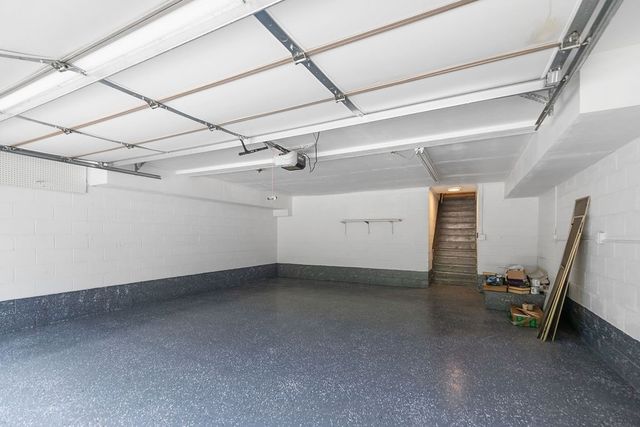 101 N Dogwood Street, Siloam Springs, AR 72761