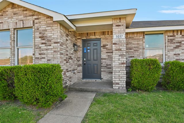 3037 Paint Brush Place, Lancaster, TX 75134