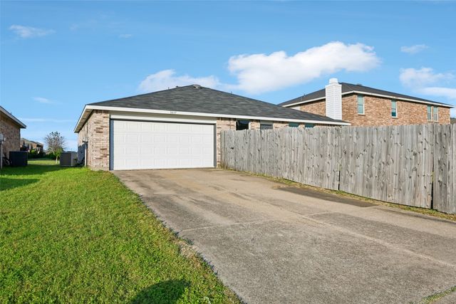 3037 Paint Brush Place, Lancaster, TX 75134