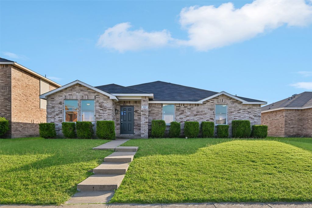 3037 Paint Brush Place, Lancaster, TX 75134