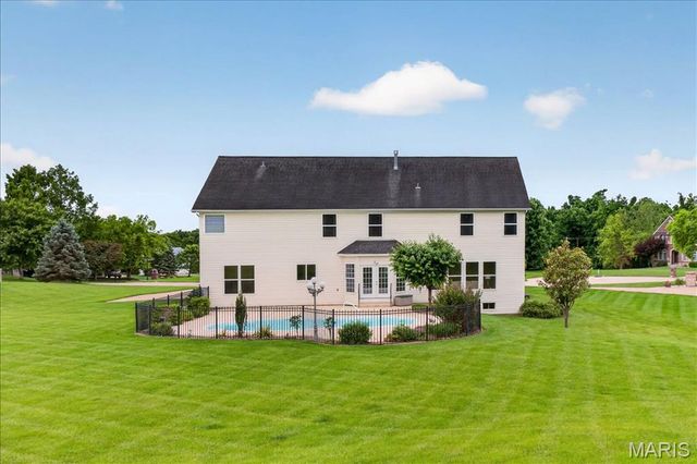 371 Galahad Court, Weldon Spring, MO 63304