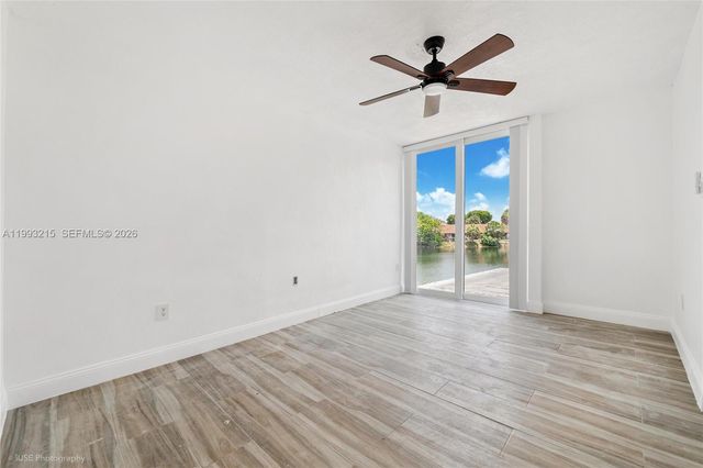 2211 SW 122nd Ct, Miami, FL 33175