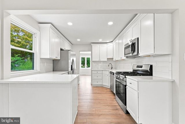 546 MUHLENBERG AVE, Wenonah, NJ 08090