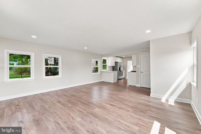 546 MUHLENBERG AVE, Wenonah, NJ 08090
