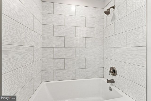 546 MUHLENBERG AVE, Wenonah, NJ 08090
