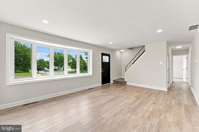546 MUHLENBERG AVE, Wenonah, NJ 08090