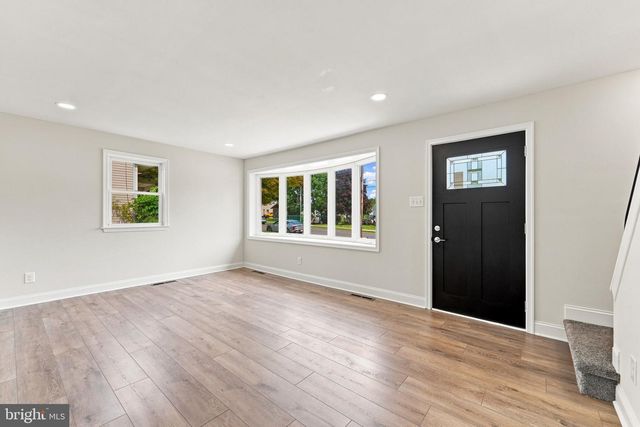 546 MUHLENBERG AVE, Wenonah, NJ 08090