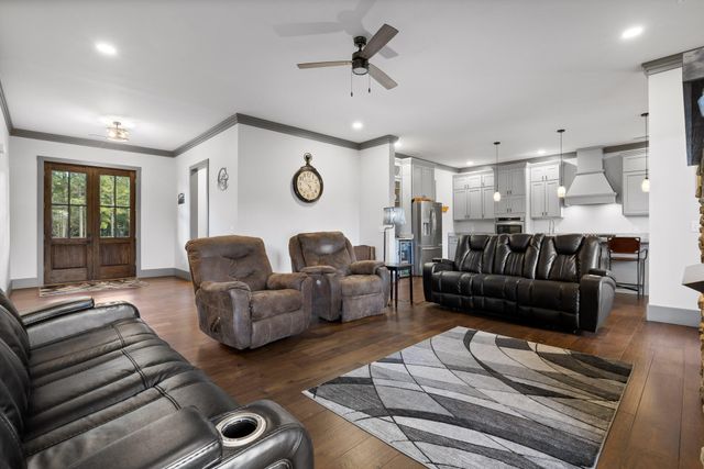 2323 River Bluffs Drive, Jasper, TN 37347