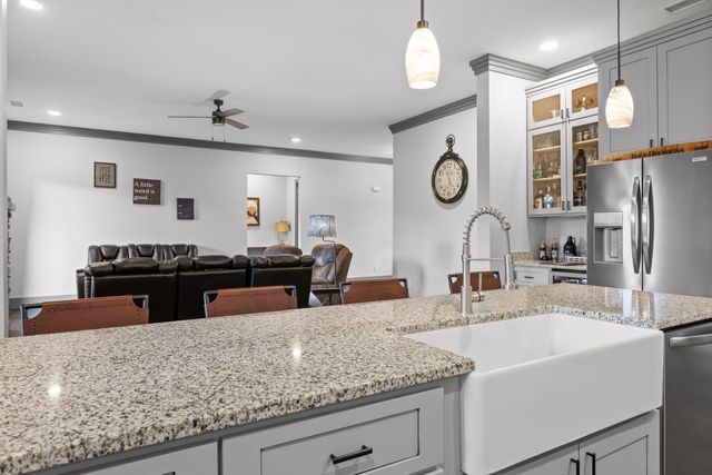 2323 River Bluffs Drive, Jasper, TN 37347