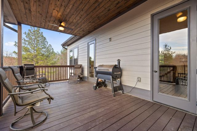 2323 River Bluffs Drive, Jasper, TN 37347