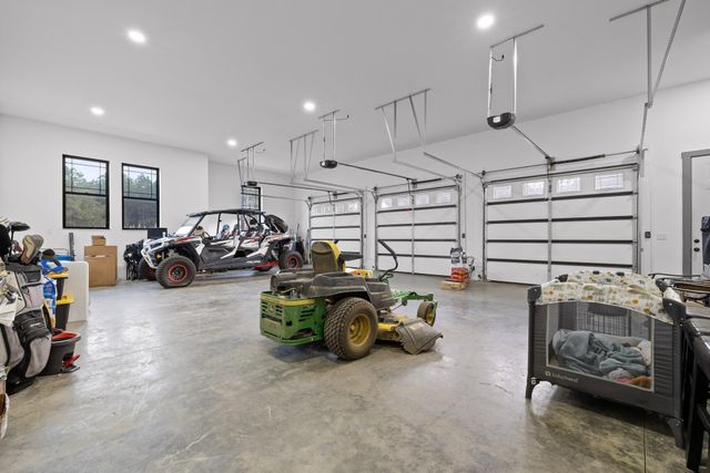 2323 River Bluffs Drive, Jasper, TN 37347