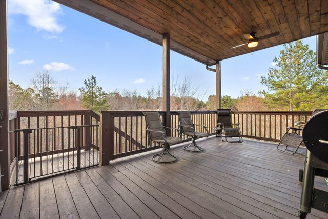 2323 River Bluffs Drive, Jasper, TN 37347