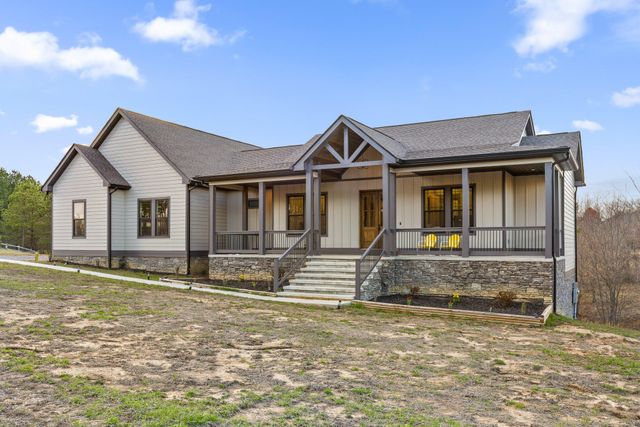 2323 River Bluffs Drive, Jasper, TN 37347