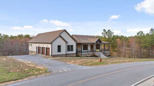 2323 River Bluffs Drive, Jasper, TN 37347