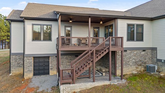 2323 River Bluffs Drive, Jasper, TN 37347