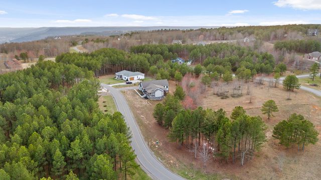 2323 River Bluffs Drive, Jasper, TN 37347