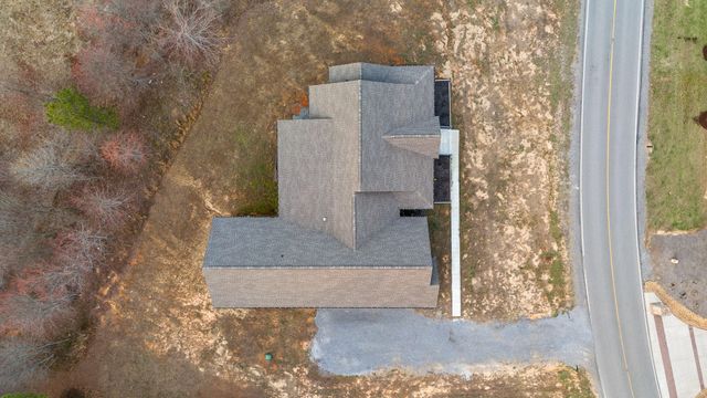 2323 River Bluffs Drive, Jasper, TN 37347