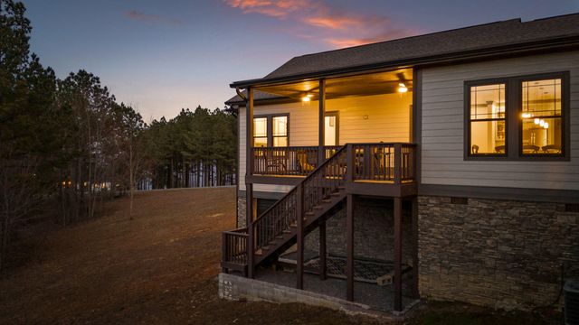 2323 River Bluffs Drive, Jasper, TN 37347