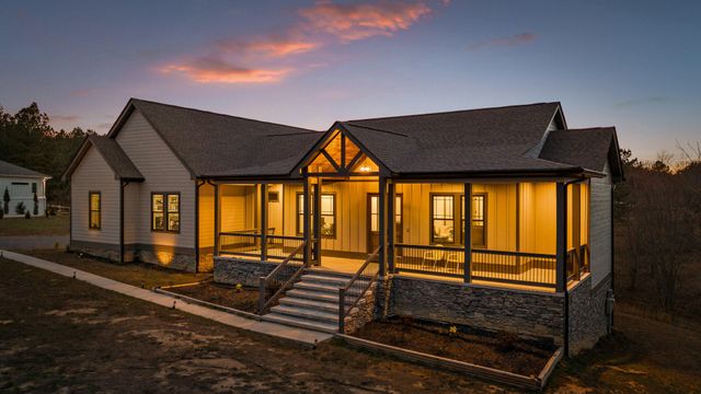 2323 River Bluffs Drive, Jasper, TN 37347