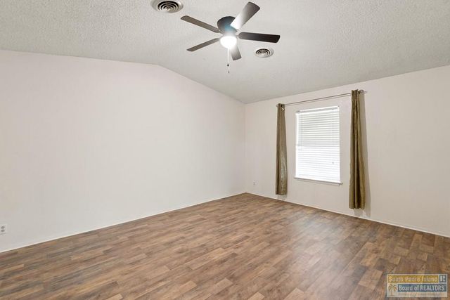 129 Spencer Ct., Harlingen, TX 78550