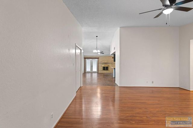 129 Spencer Ct., Harlingen, TX 78550