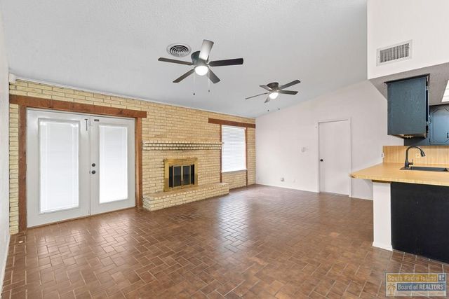 129 Spencer Ct., Harlingen, TX 78550