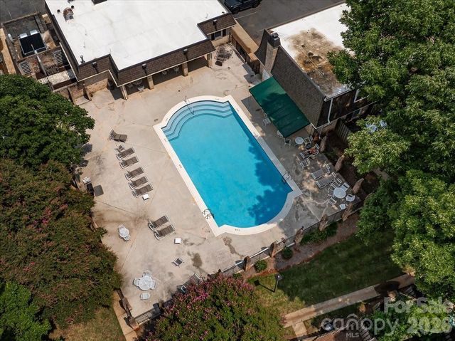 3500 Colony Road E, Charlotte, NC 28211