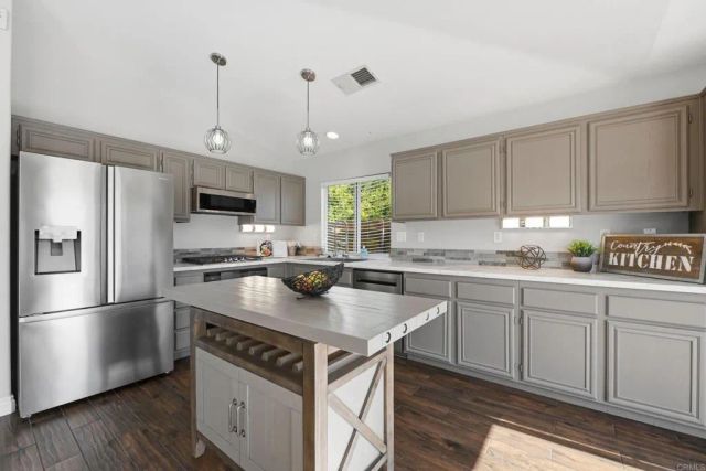 3397 Redwing Drive, Oceanside, CA 92058