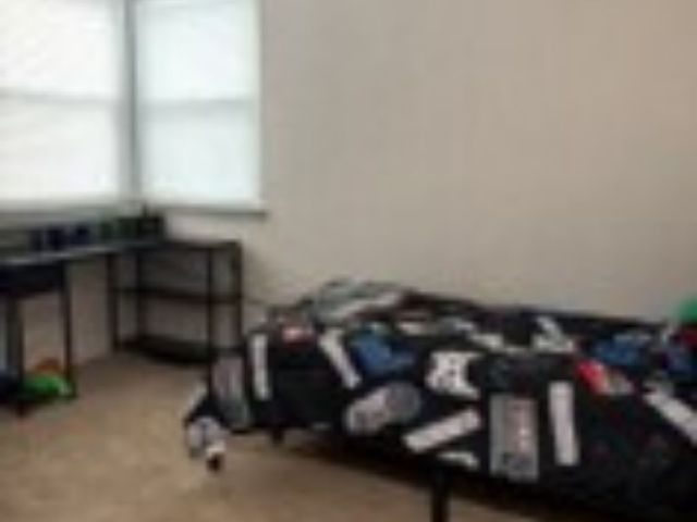 318 Dersam St, Port Vue, PA 15133