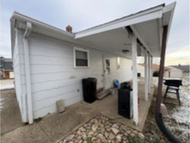 318 Dersam St, Port Vue, PA 15133