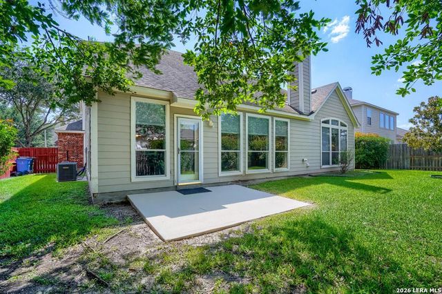 2985 Prairie Blf, Seguin, TX 78155