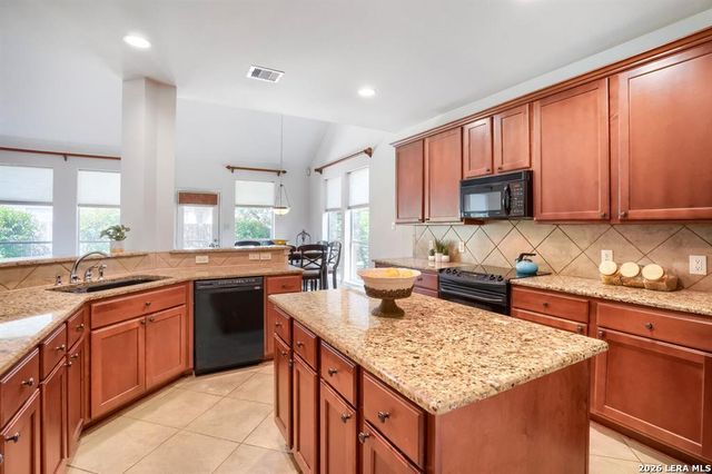 2985 Prairie Blf, Seguin, TX 78155