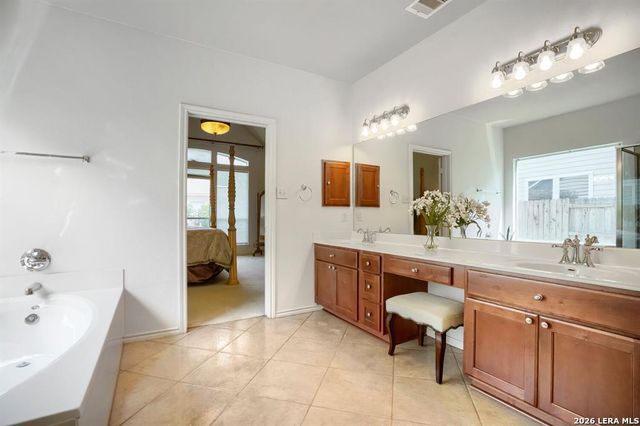 2985 Prairie Blf, Seguin, TX 78155