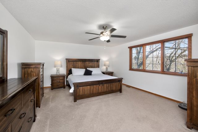 4834 65th Street, Urbandale, IA 50322