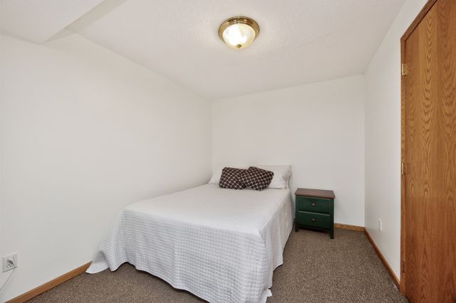 4834 65th Street, Urbandale, IA 50322