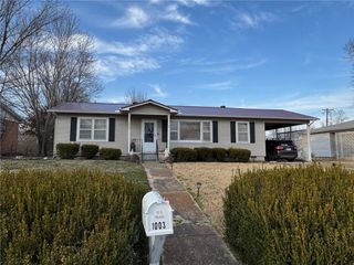 1003 Berry Street, Harrison, AR 72601
