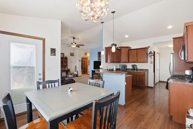 14799 SUNLIGHT DR, Rapid City, SD 57703