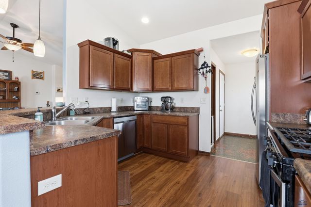 14799 SUNLIGHT DR, Rapid City, SD 57703