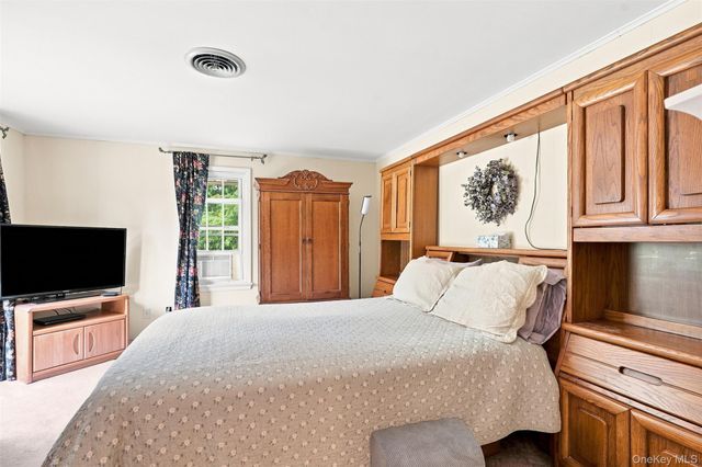 139 Pine Island Turnpike, Warwick, NY 10990