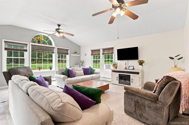 139 Pine Island Turnpike, Warwick, NY 10990