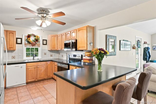 139 Pine Island Turnpike, Warwick, NY 10990