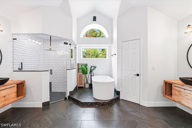 5991 Golden Oaks LN, Naples, FL 34119