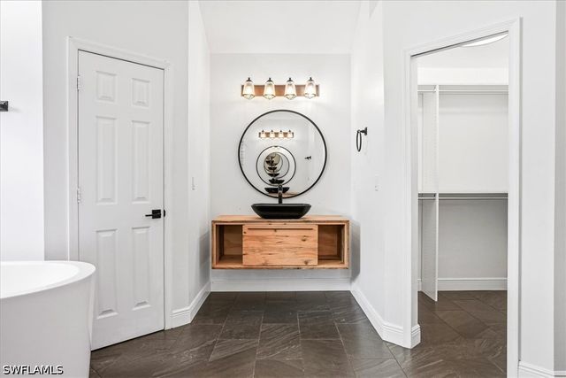 5991 Golden Oaks LN, Naples, FL 34119