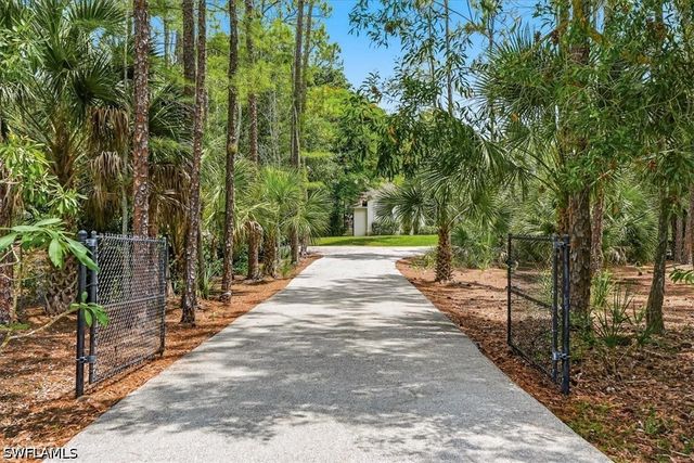 5991 Golden Oaks LN, Naples, FL 34119
