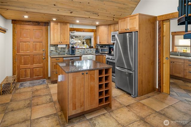 132 4th Street, Roslyn, WA 98941
