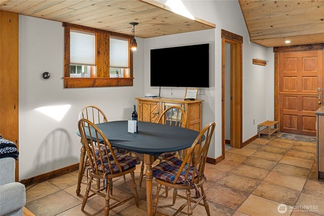 132 4th Street, Roslyn, WA 98941